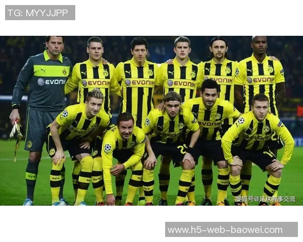 多特蒙德与勒沃库森关注利兹联16岁中场新星萨姆阿尔克