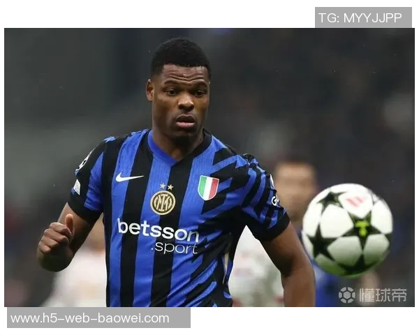 邓弗里斯脚踝伤情恢复不理想确定缺席米兰德比战 邓弗里斯脚踝伤情恢复不理想确定缺席米兰德比战