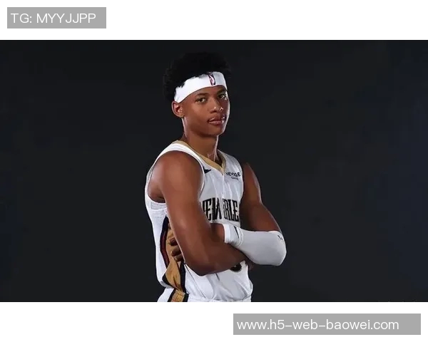 费尔斯表现不佳7号秀19投仅7中贡献18分8板2助1帽效率令人担忧 费尔斯表现不佳7号秀19投仅7中贡献18分8板2助1帽效率令人担忧