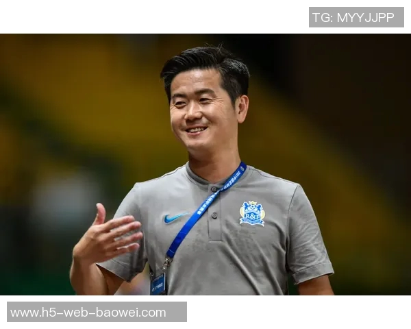 米切尔盛赞泰森的努力与进步期待他未来更辉煌的表现