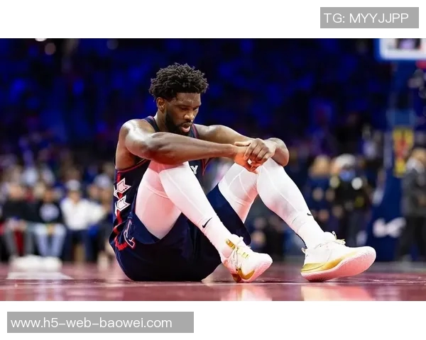 马克西回忆四年前恩比德空接扣篮赛前特意提醒要传球给他 马克西回忆四年前恩比德空接扣篮赛前特意提醒要传球给他